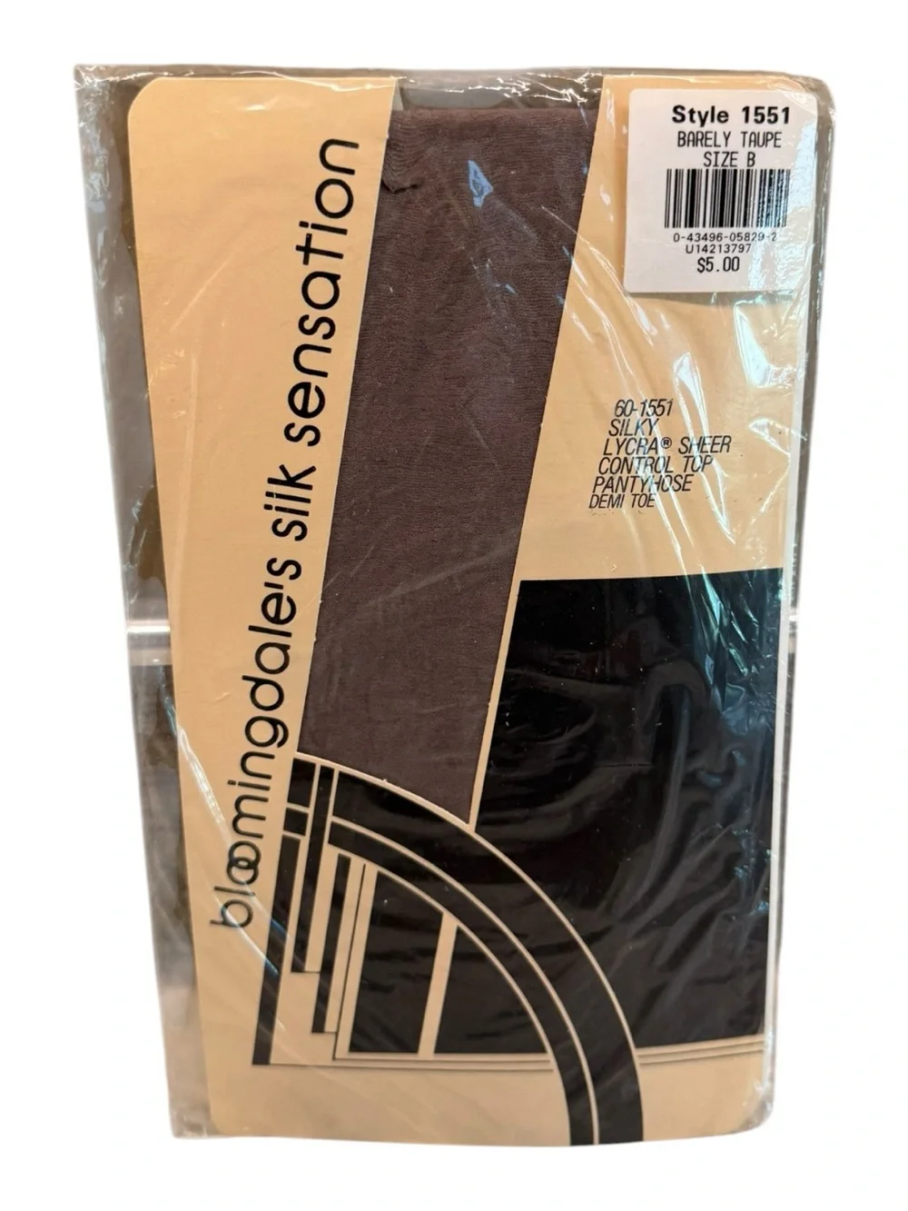 Bloomingdale’s Silk Sensation Lycra Sheer Control Top Pantyhose Barely Taupe B